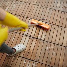 Quel est le meilleur moment pour nettoyer le carrelage de votre terrasse