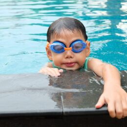 Installation de piscine pour enfant
