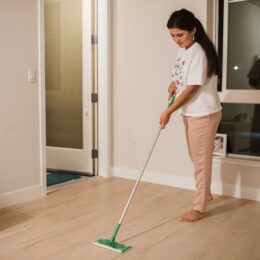 Redonner vie à un parquet terni